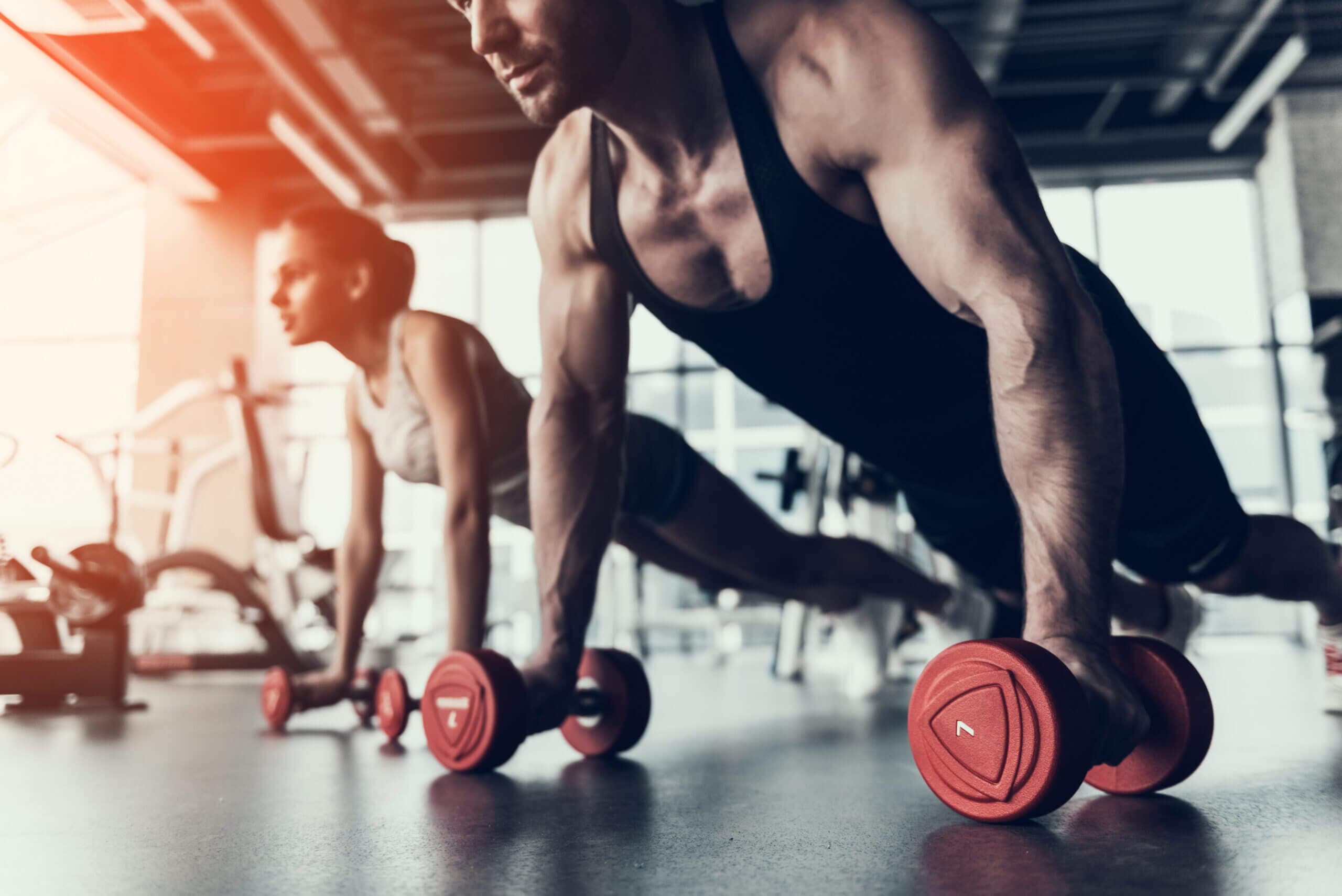 Gimnasio con música motivadora